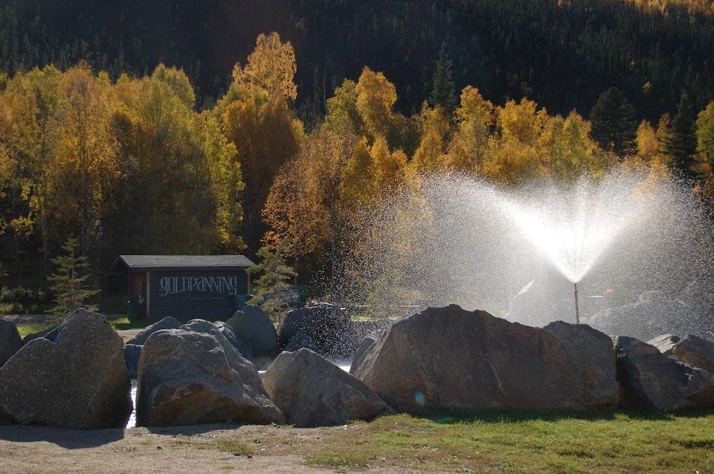 Chena Hot Springs Resort フェアバンクス エクステリア 写真