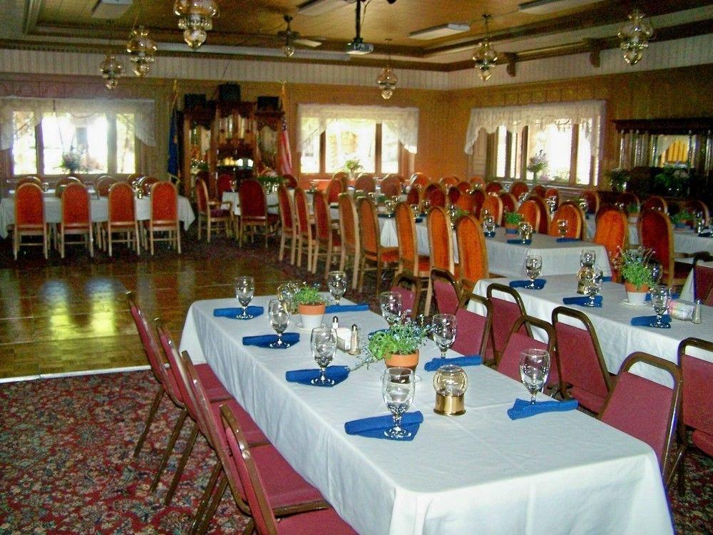 Chena Hot Springs Resort フェアバンクス エクステリア 写真
