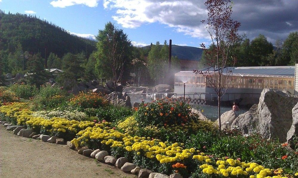 Chena Hot Springs Resort フェアバンクス エクステリア 写真