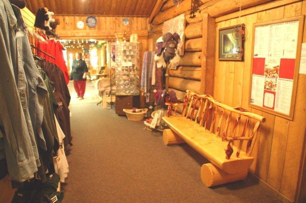 Chena Hot Springs Resort フェアバンクス エクステリア 写真